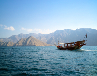 dhow boat sailing