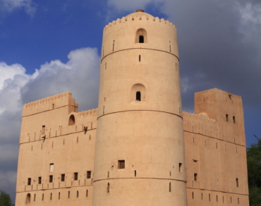 Birkat Al Mawz and Jabreen Nizwa Tour